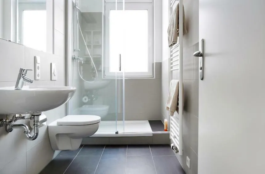 Sc 04 By Rockchair Apartments L Superhost Status L 4 Bedrooms Boxspringbeds 2 Bathrooms Balcony Elevator - Cozy Family & Business Flair Welcomes You! Berlin